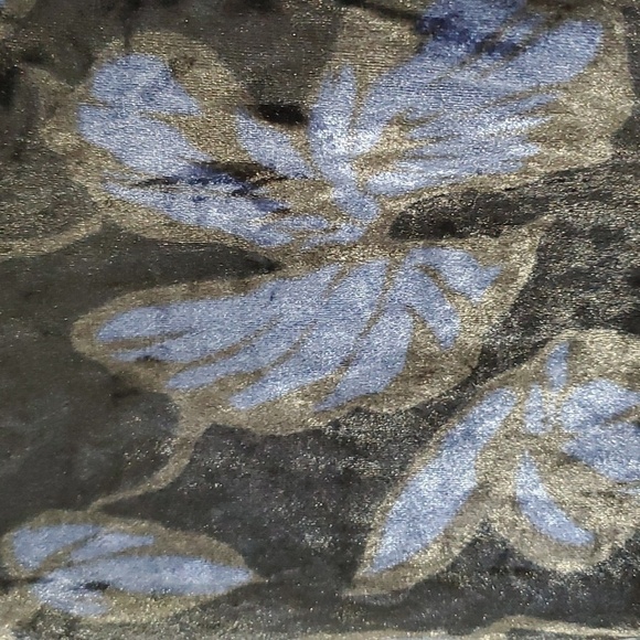 Nanette Lepore Velvety Floral Top Extra Large - Picture 6 of 12